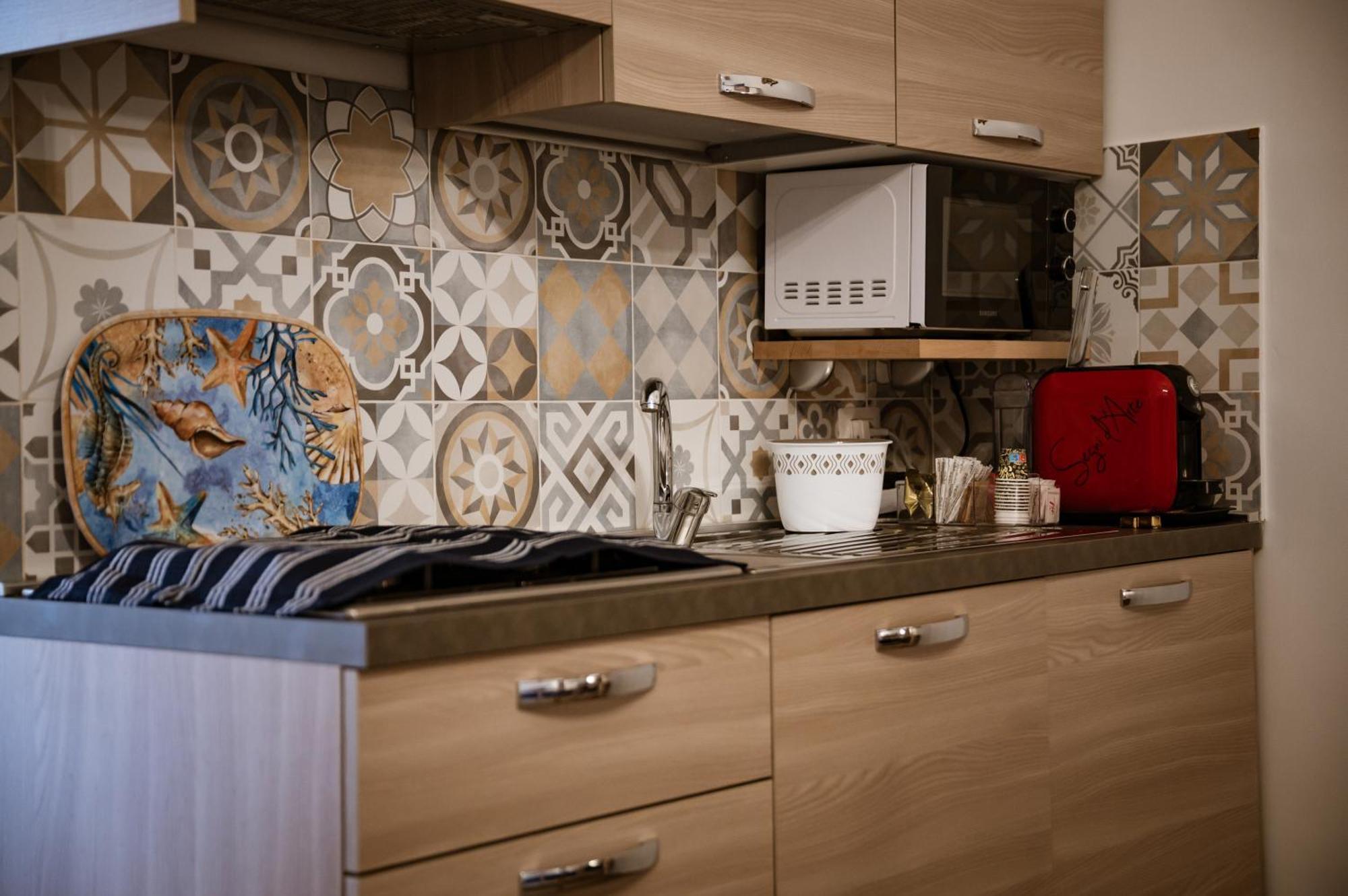 Cortilia Holiday House Чефалу Екстериор снимка