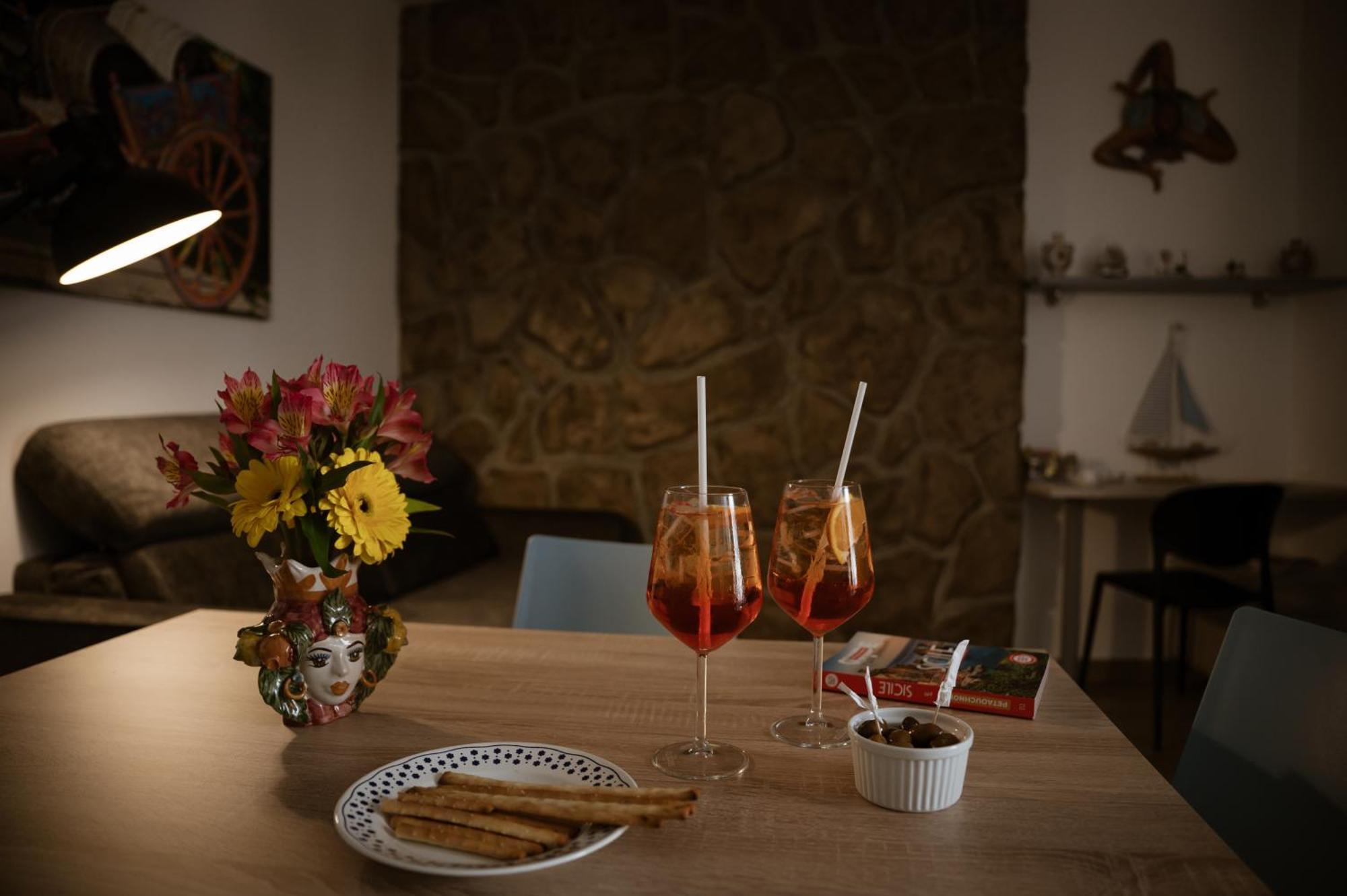 Cortilia Holiday House Чефалу Екстериор снимка