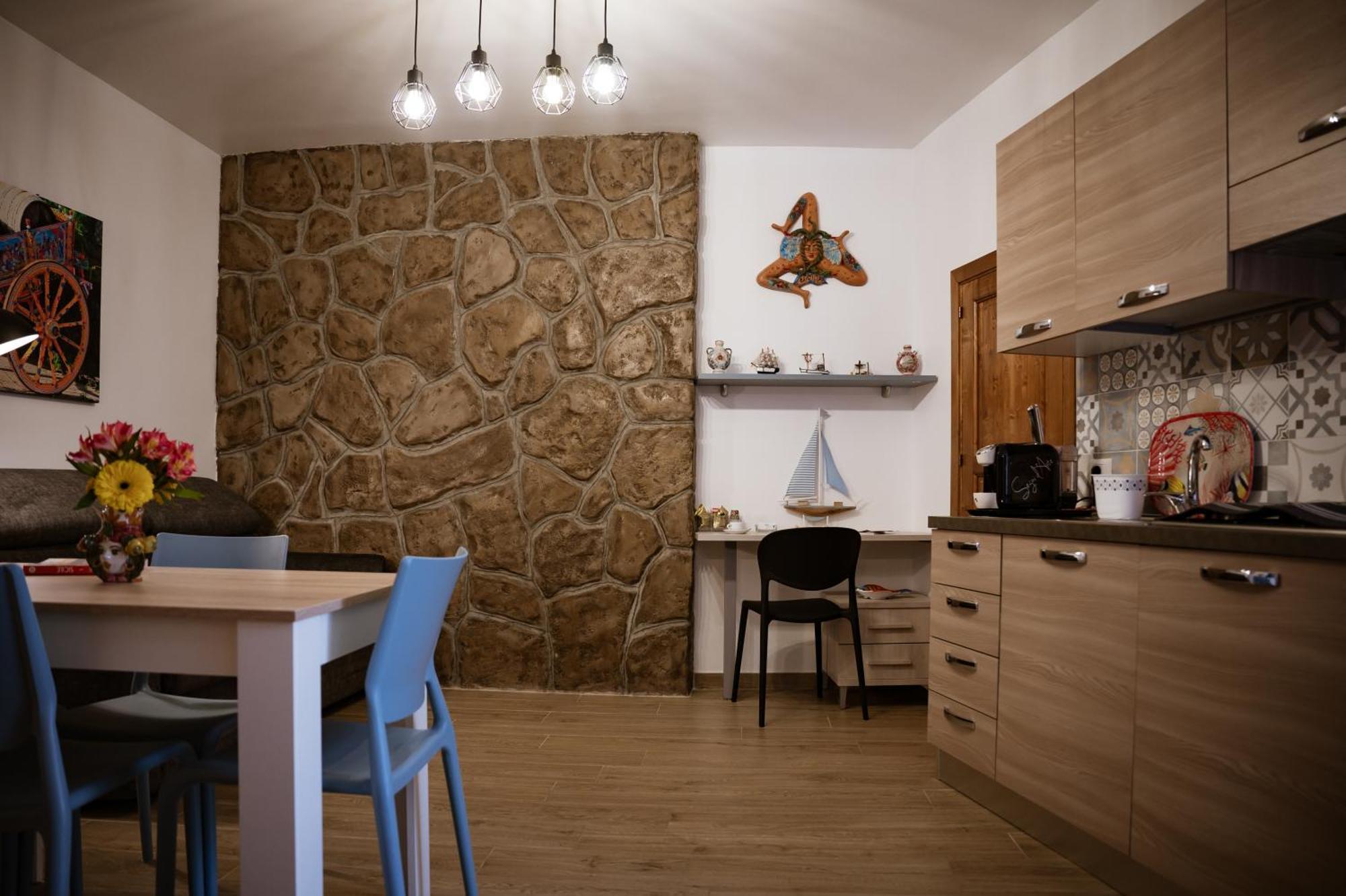 Cortilia Holiday House Чефалу Екстериор снимка